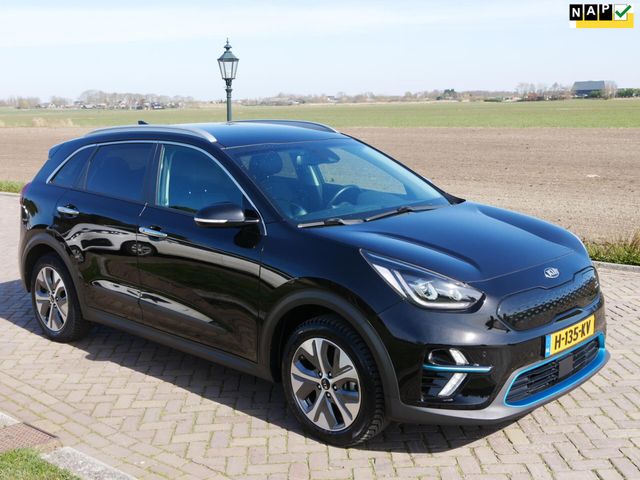 Kia Niro E-Niro ExecutiveLine 64 kWh **EXECUTIVE** 2