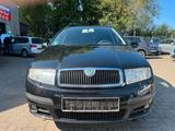 Skoda Fabia Combi 5-TRG°KLIMA°TEMPOM°SITZH°ALLWETTER! - Skoda Fabia aus 2007: Kombi