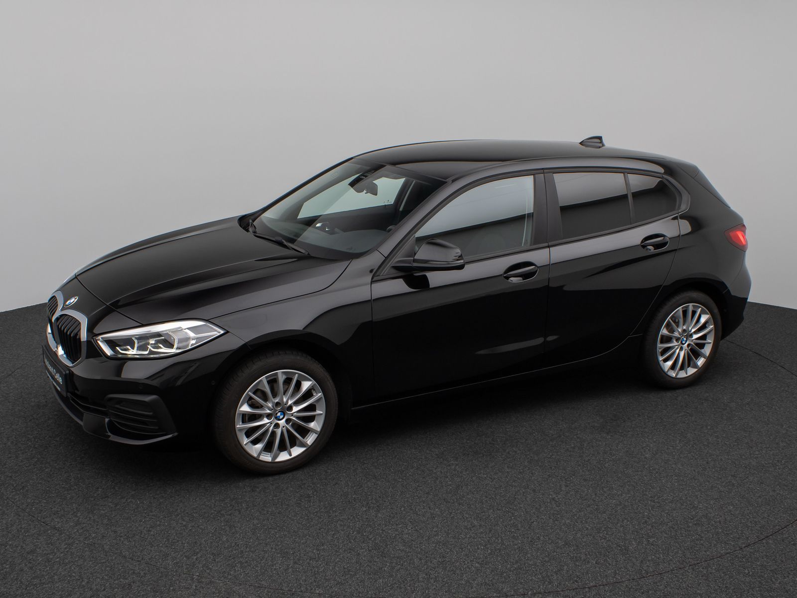 Fahrzeugabbildung BMW 118i DAB CockPitProf LED PDC Geschwindigkeitsreg