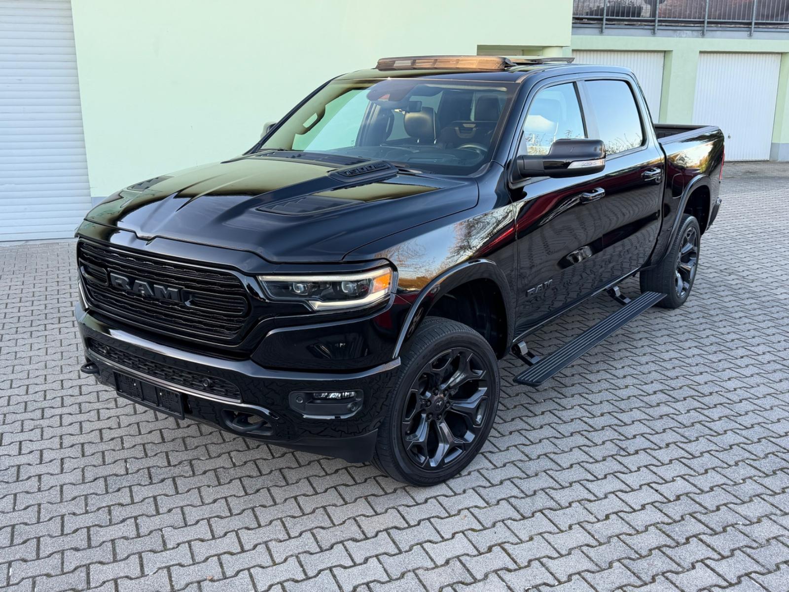 Dodge RAM 1500 5.7 HEMI 4X4 Limited Head-up Pano LPG