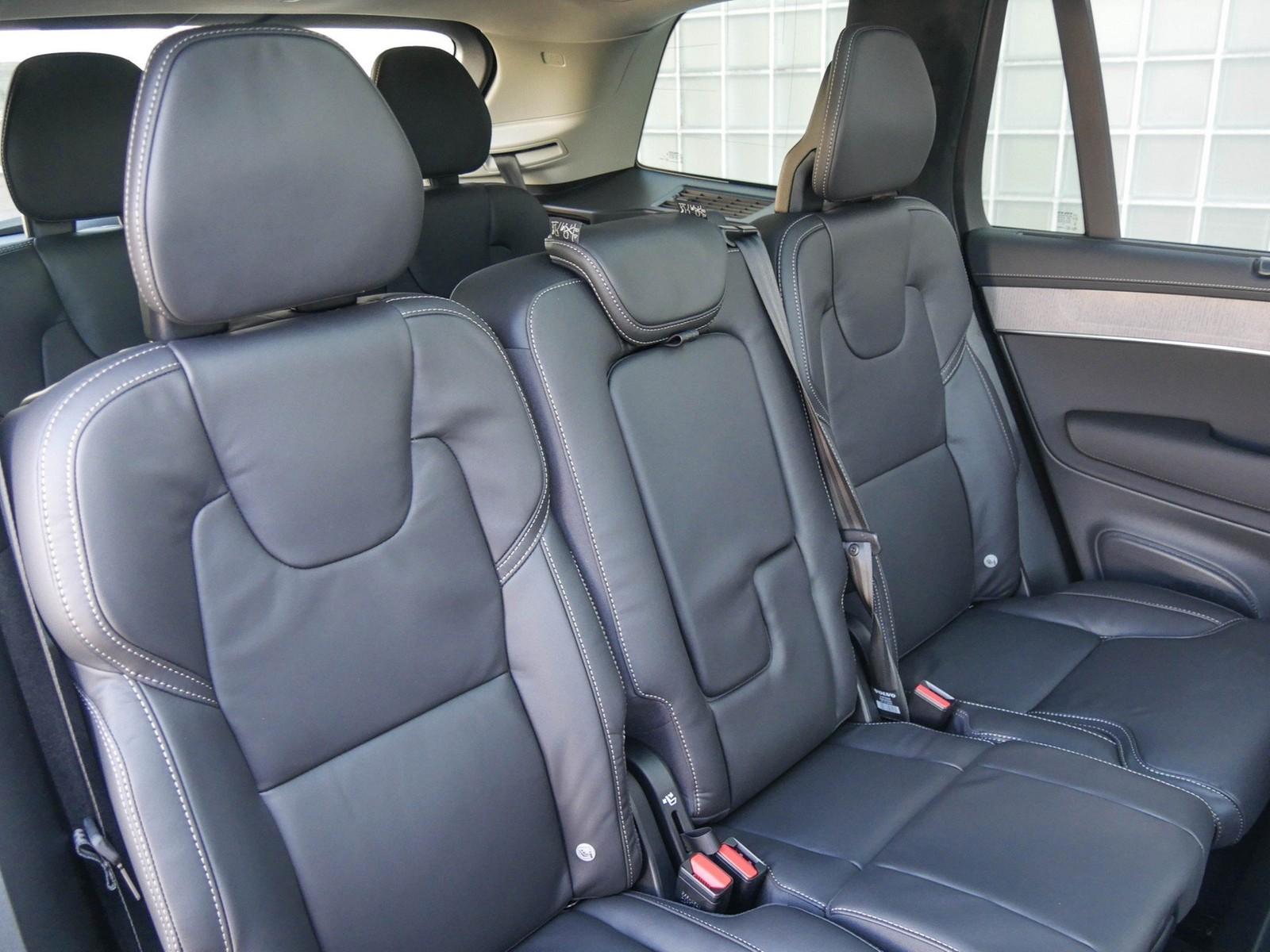 Volvo XC90 T8 Ultra Dark Reskin Sitzbelüftung*B&W*Luft