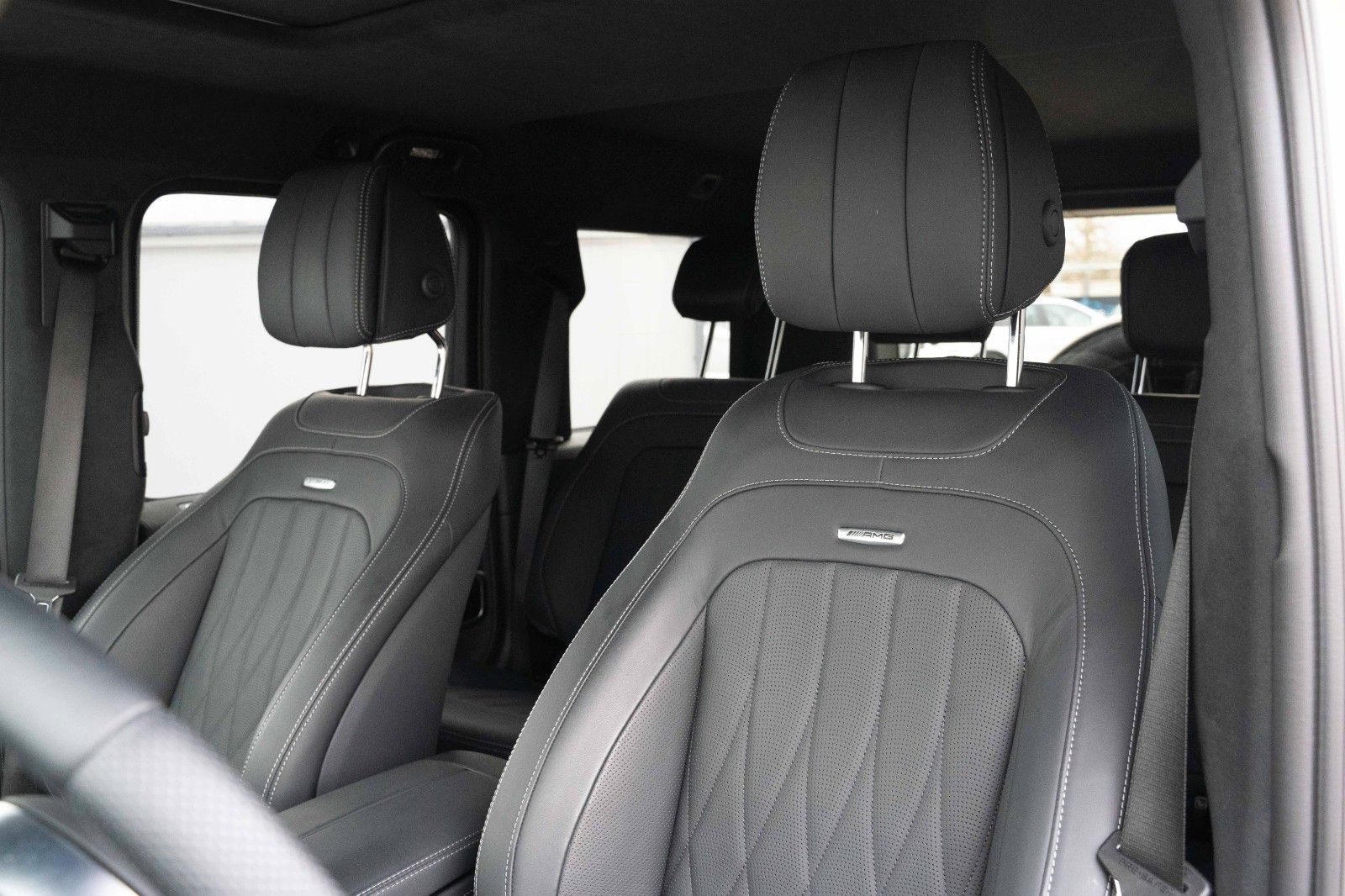 Fahrzeugabbildung Mercedes-Benz G 63AMG INDIVIDUAL BURM PANO 360° 22"AMG NIGHT