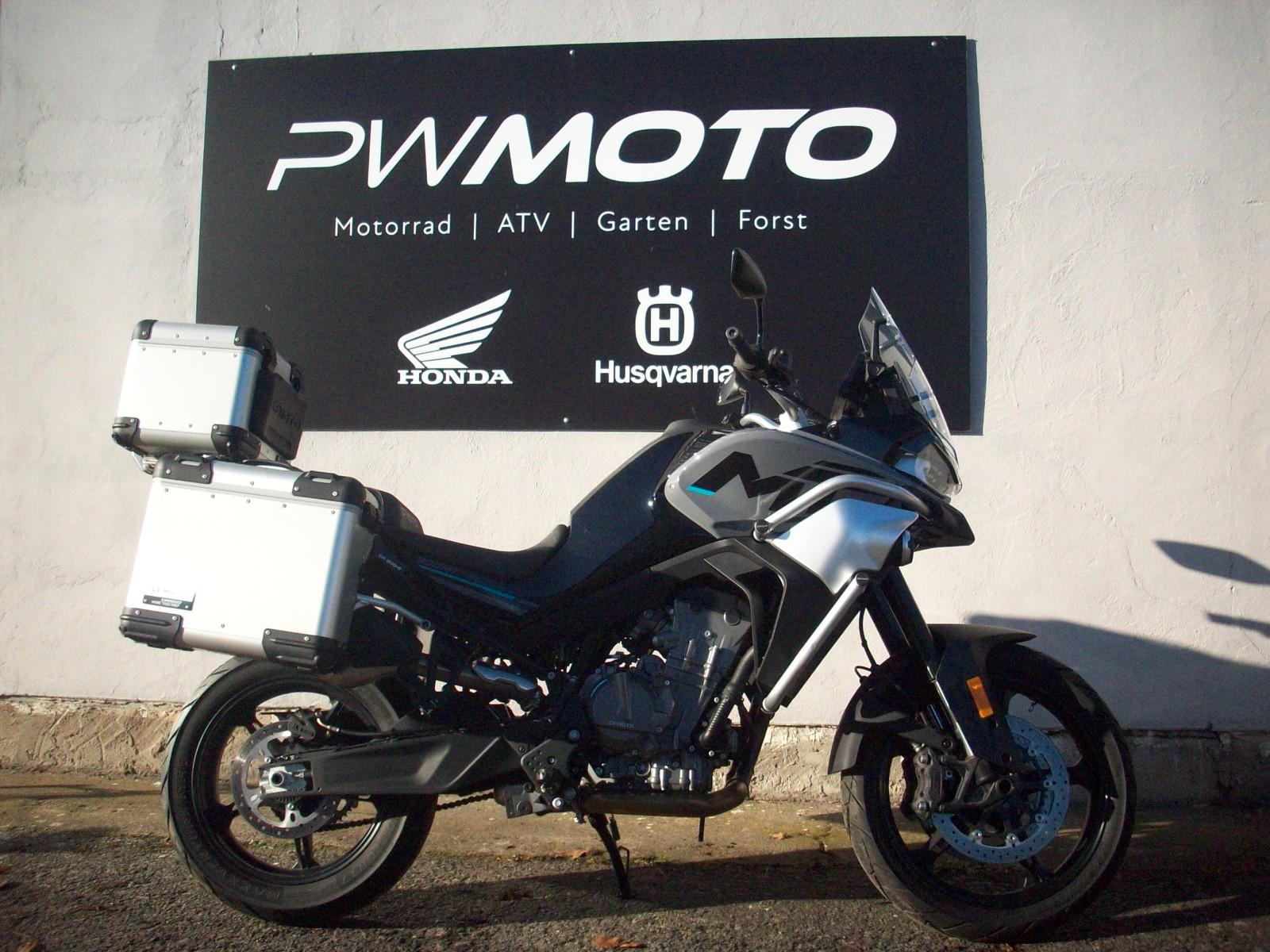 CFMOTO 800MT