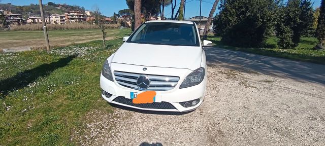 Mercedes-Benz Mercedes-benz B 200 B 180 CDI BlueEFFICIENCY Exe