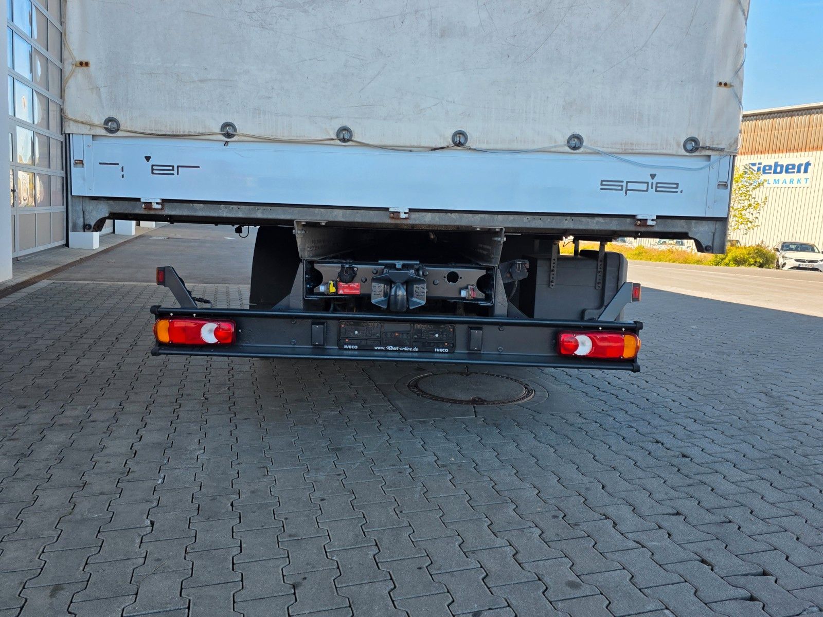 Fahrzeugabbildung Iveco Eurocargo ML75E16 Klima 3 Sitze