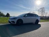 Volkswagen Golf 2.0 TSI DSG 4MOTION R Variant R - Volkswagen Golf mit Benzin-Antrieb: Kombi, 2.0