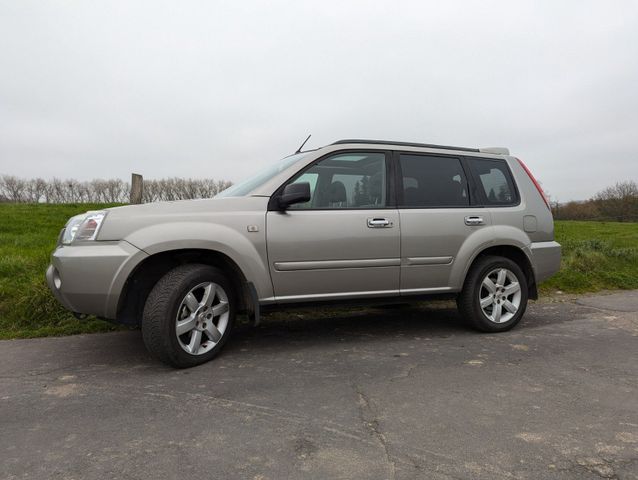 Nissan X-Trail  Technik top