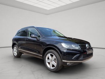 Volkswagen Touareg - 1
