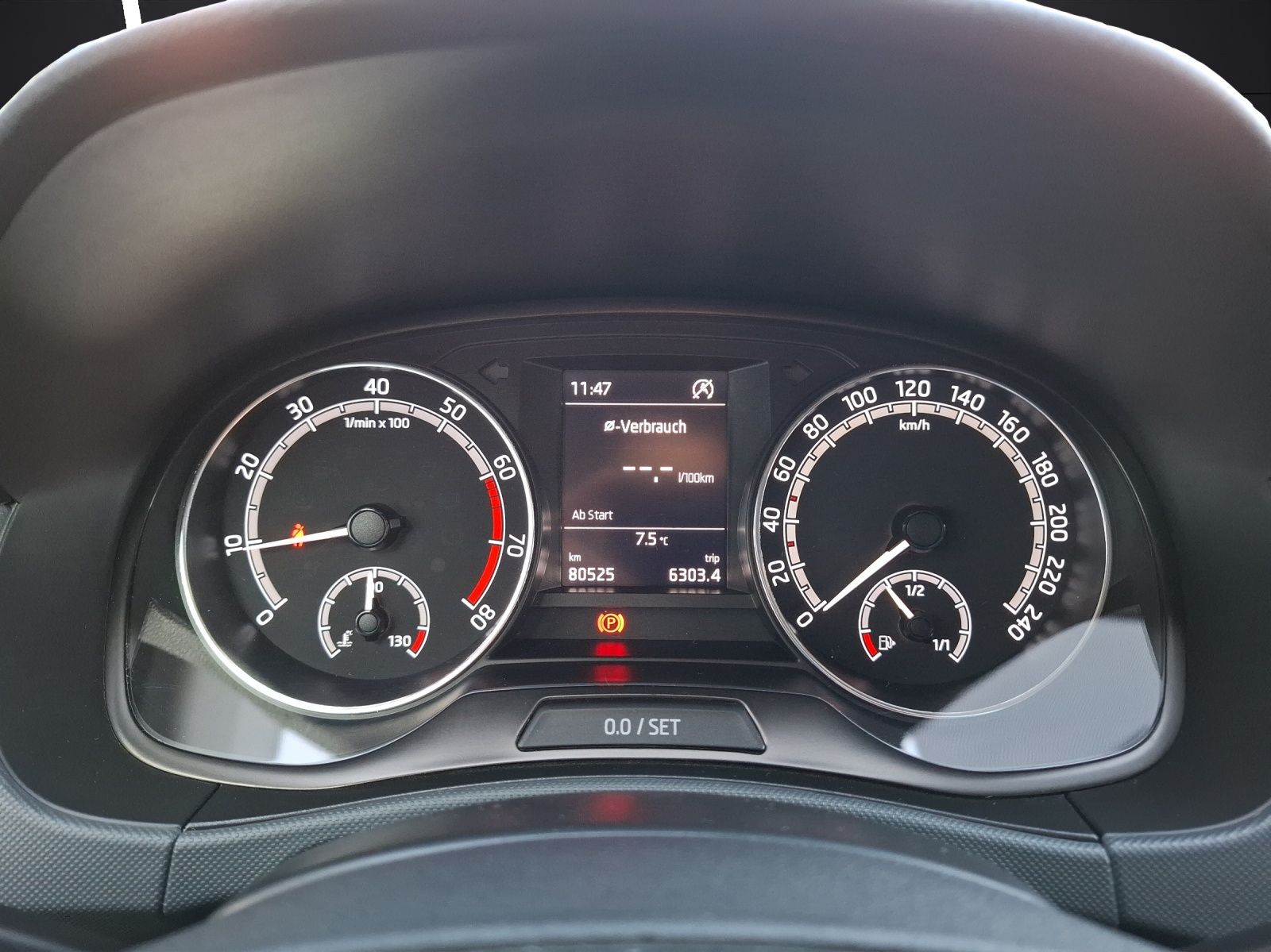 Fahrzeugabbildung SKODA Fabia Combi TSI Active Klima PDC SH LM