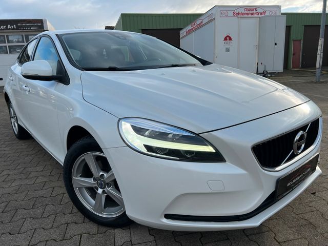 Volvo V40 D2 Momentum /1.HAND/SCHEKHEFT/XENON/NAVI/