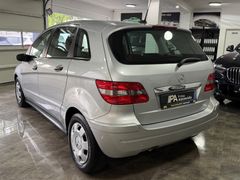 Fahrzeugabbildung Mercedes-Benz B 170 / Automatik Klimaanlage