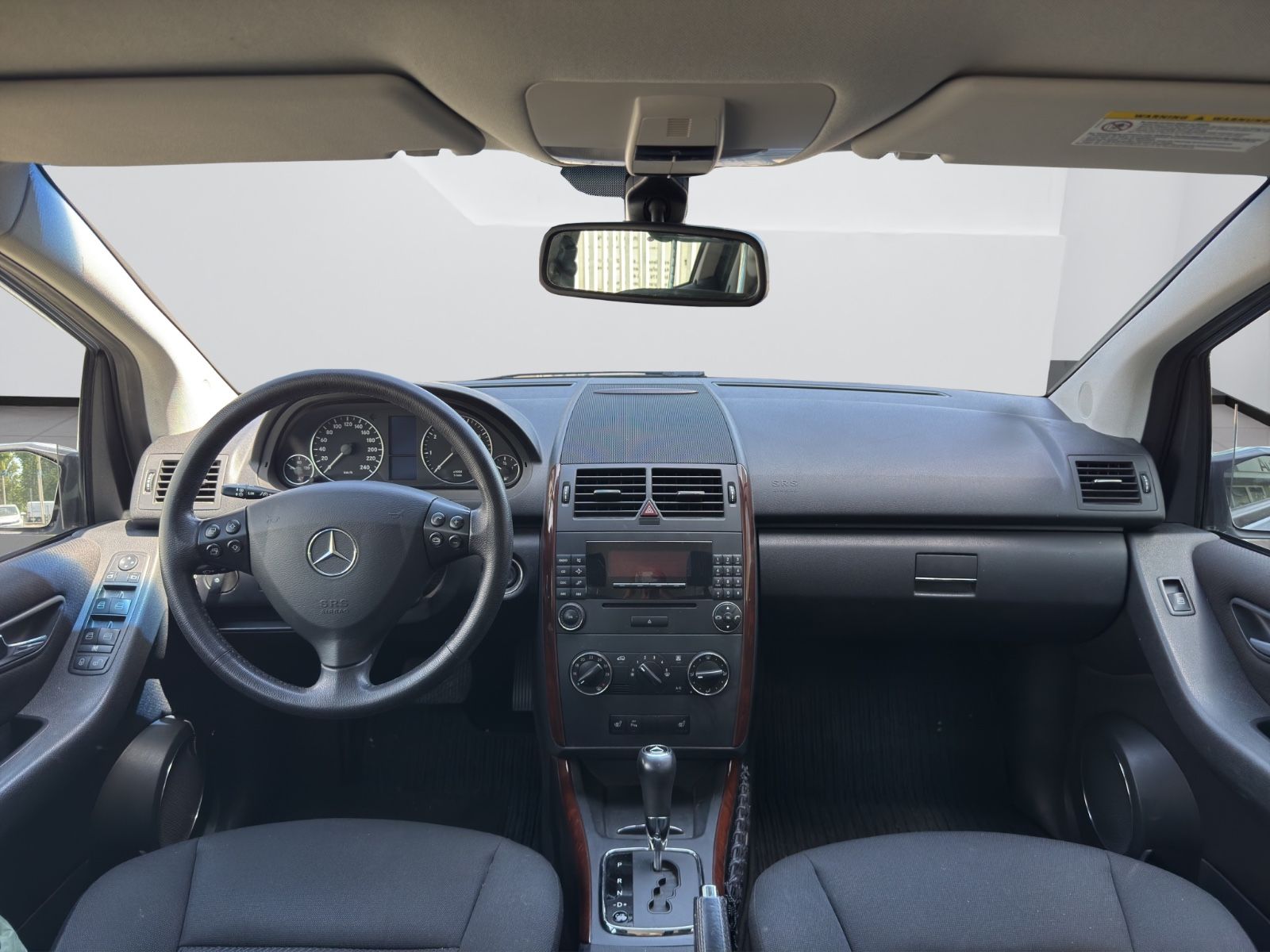 Fahrzeugabbildung Mercedes-Benz A 200*Klima*Sitzheiz*Bi-Xenon*Einparkhilfe*
