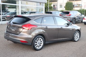 Ford Focus - 7