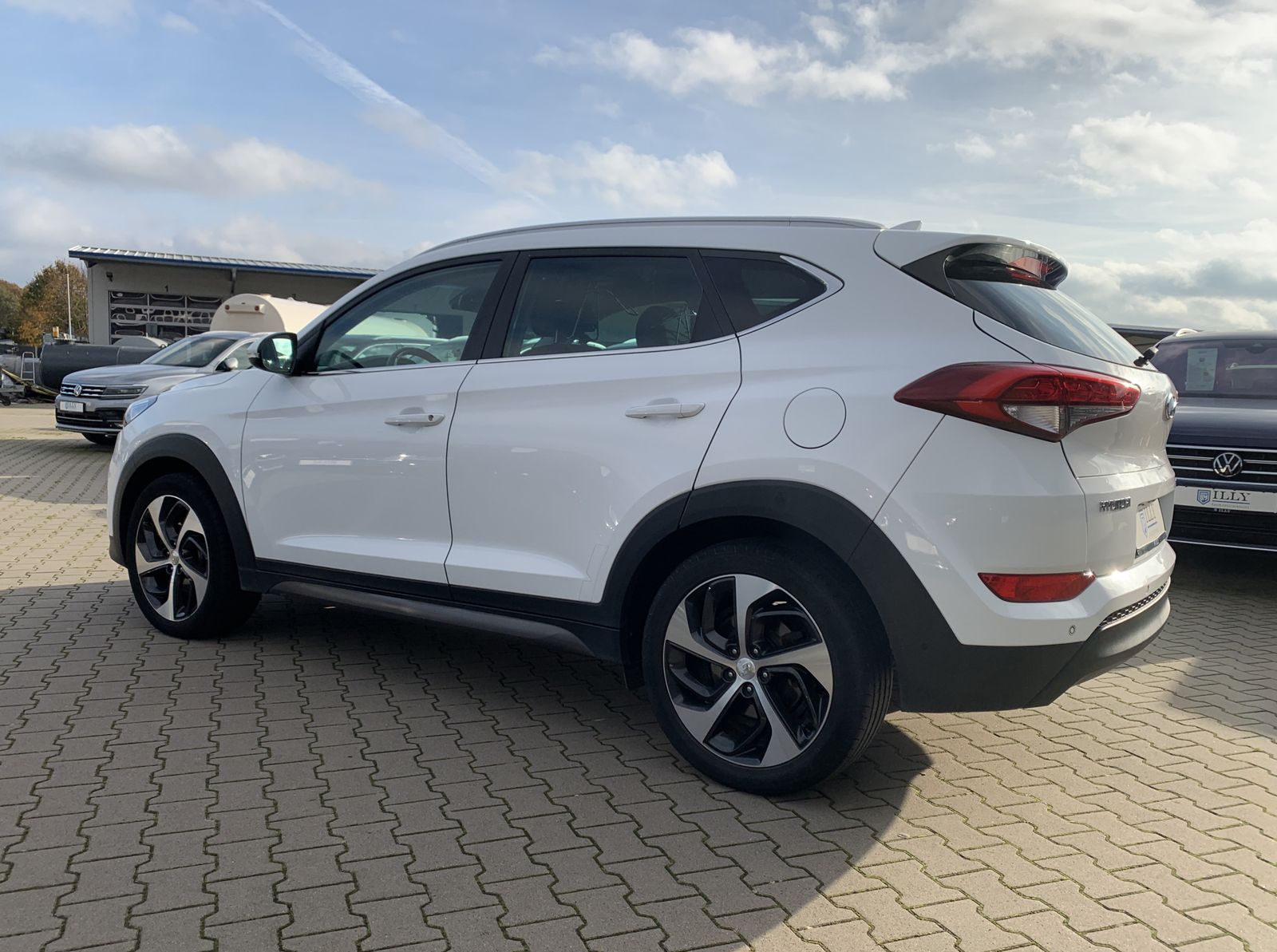 Fahrzeugabbildung Hyundai Tucson 1.7 CRDI*Style*AHK*Kam*Spur*Temp*Navi*