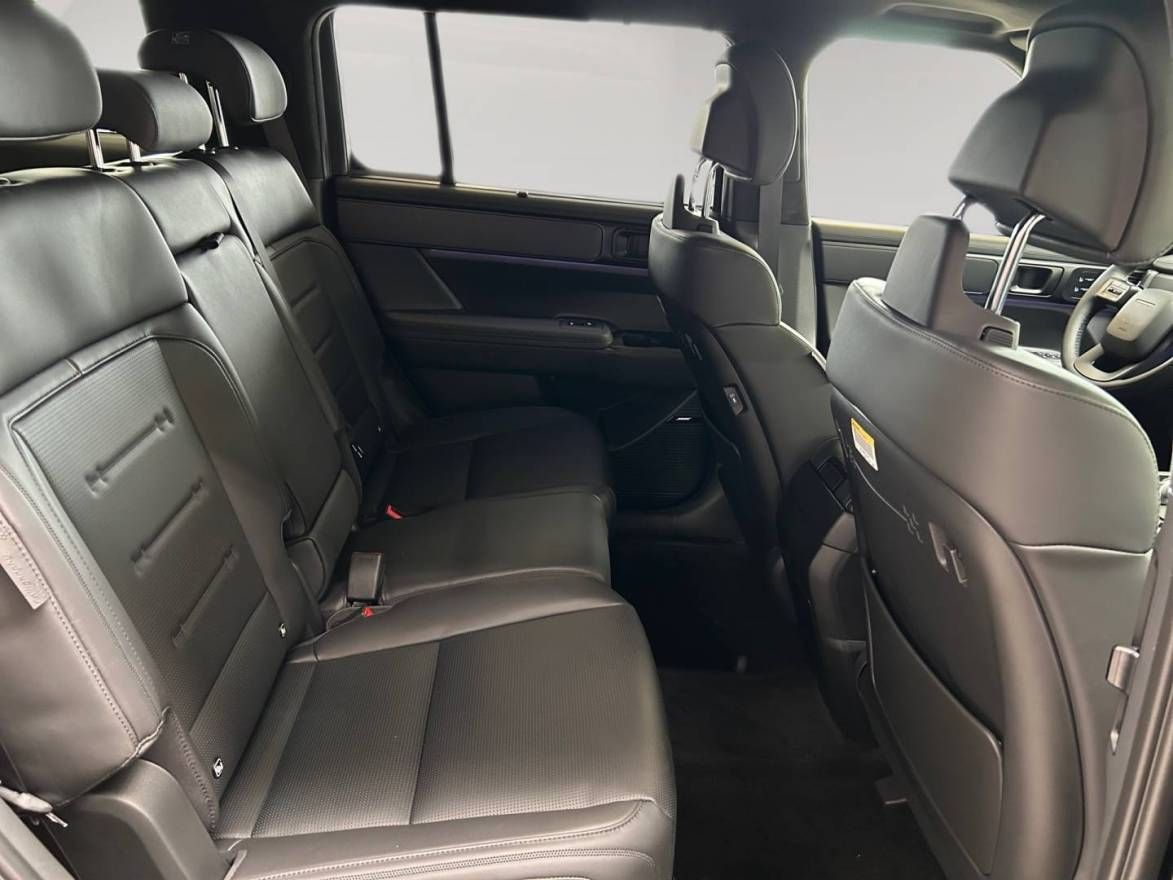 Fahrzeugabbildung Hyundai SANTA FE HEV (MY26) 1.6 T-GDI (239 PS) 6-AT 4WD