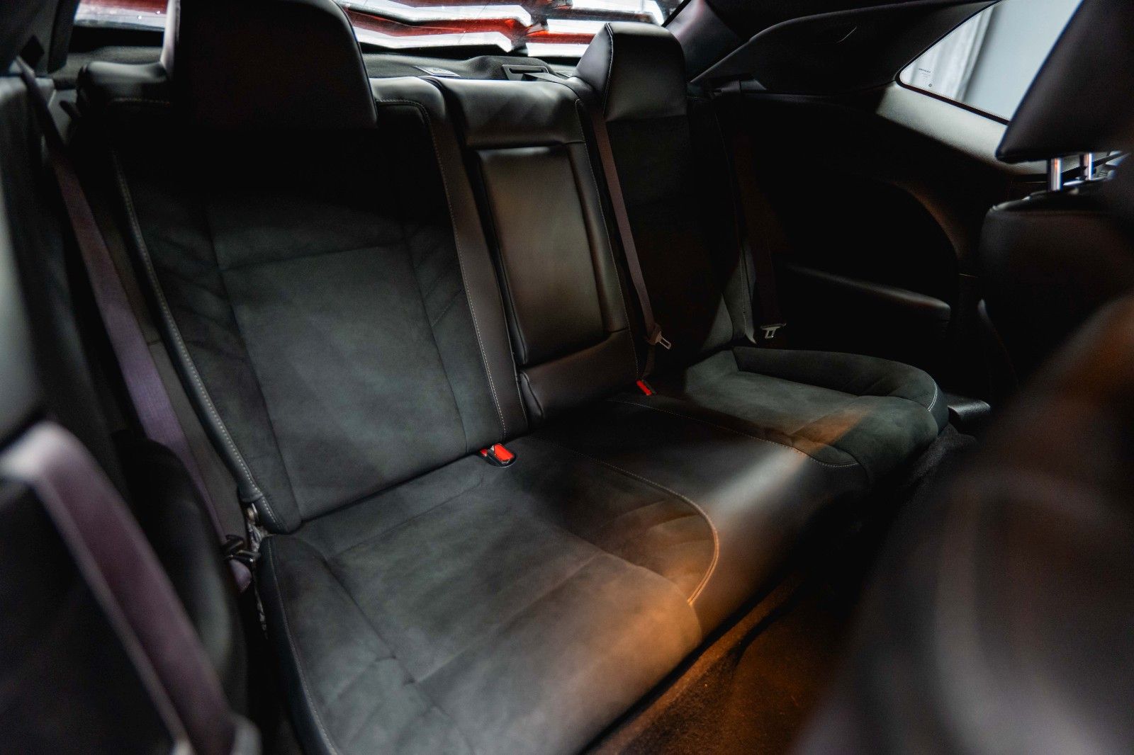 Fahrzeugabbildung Dodge Challenger 3.6 V6 4x4 GT SRT Styling *LED*19%*