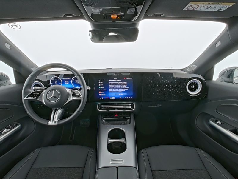 Fahrzeugabbildung Mercedes-Benz CLA 250+ EQ Progressive*Distronic*Totwinkel*Pano