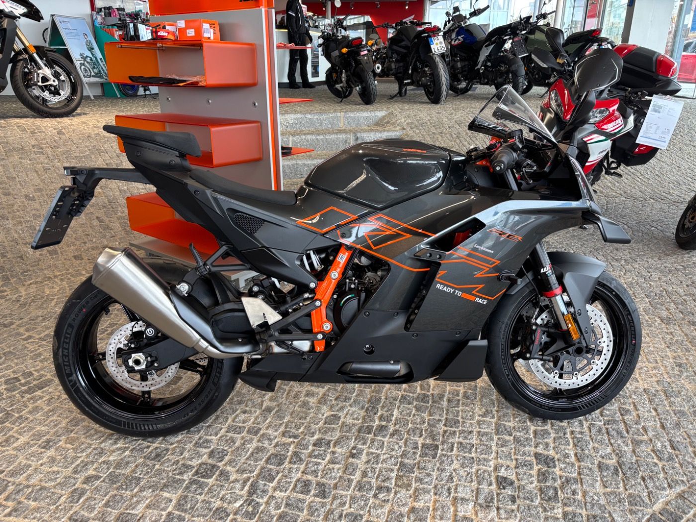 Fahrzeugabbildung KTM 990 RC R Modell 2026 48 Monate Garantie