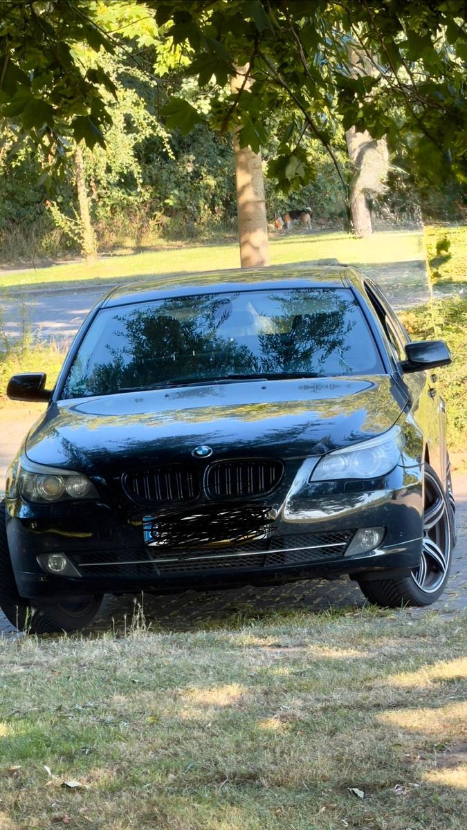 BMW 525
