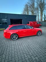 Audi RS4 4.2 FSI S tronic quattro Avant - - Audi: Kombi, RS