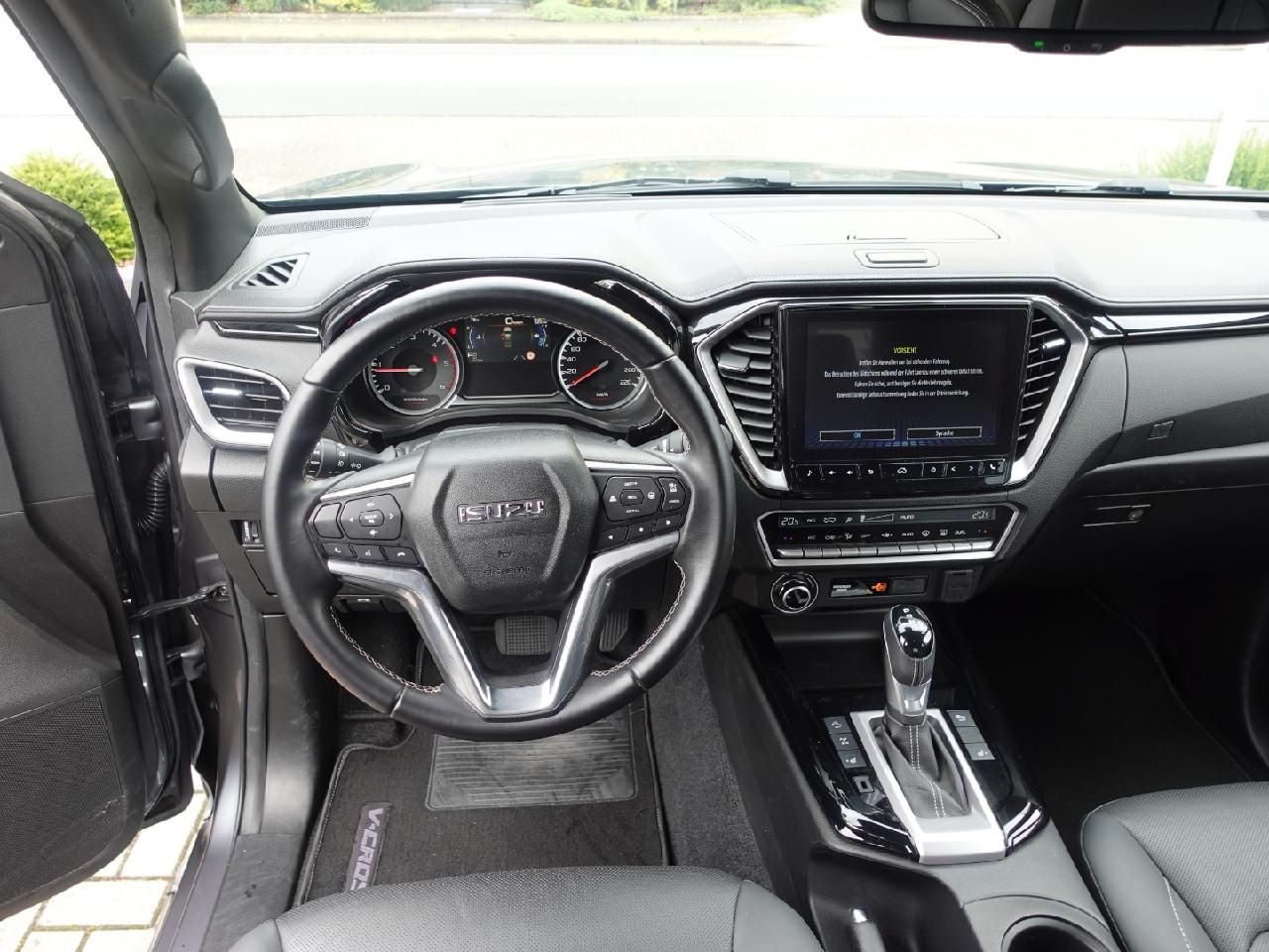 Fahrzeugabbildung Isuzu D-Max Double Cab V-CROSS