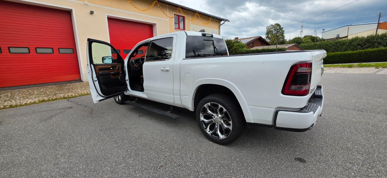 Dodge RAM Longhorn