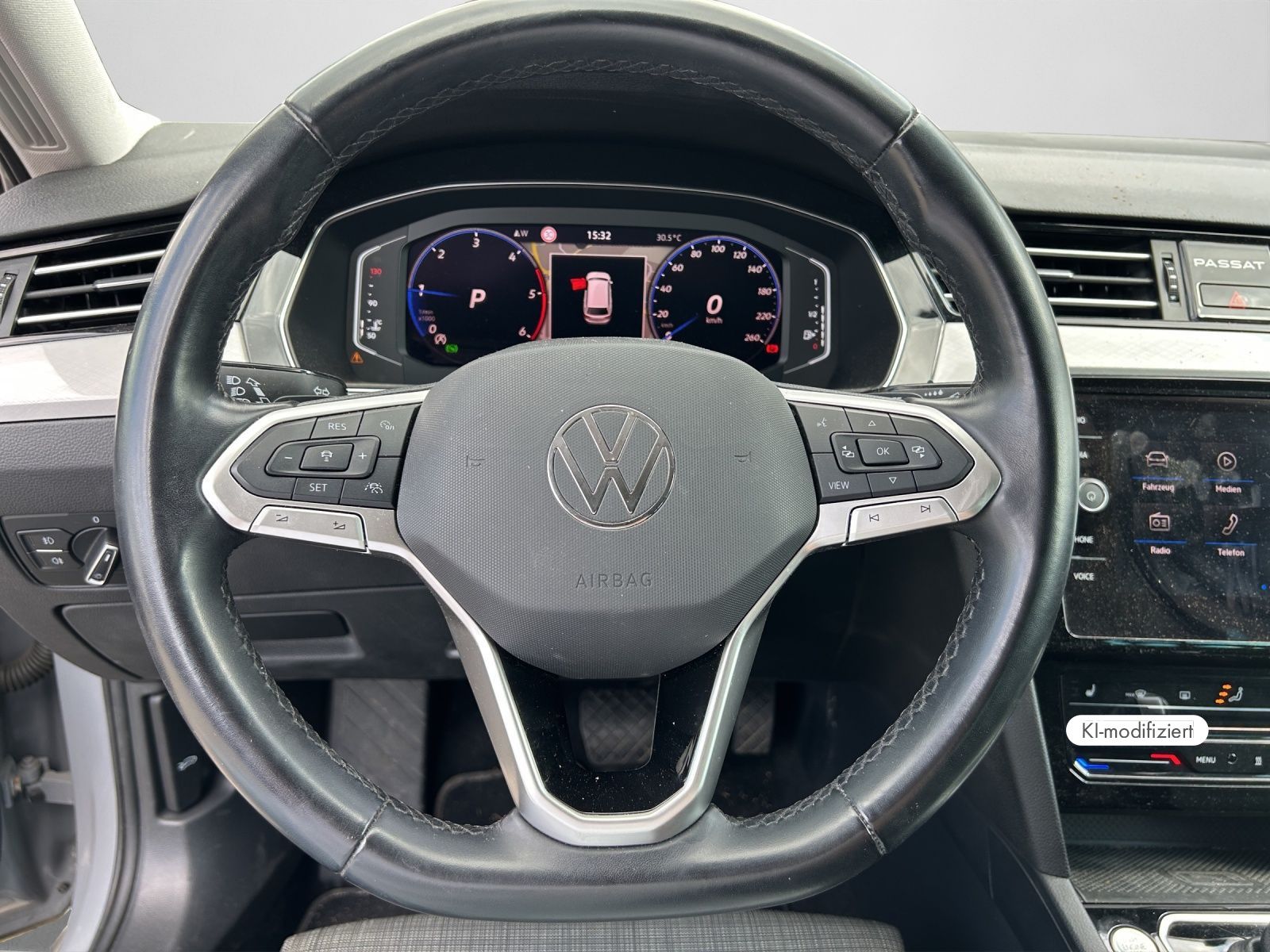 Volkswagen Passat Variant - Bild 10