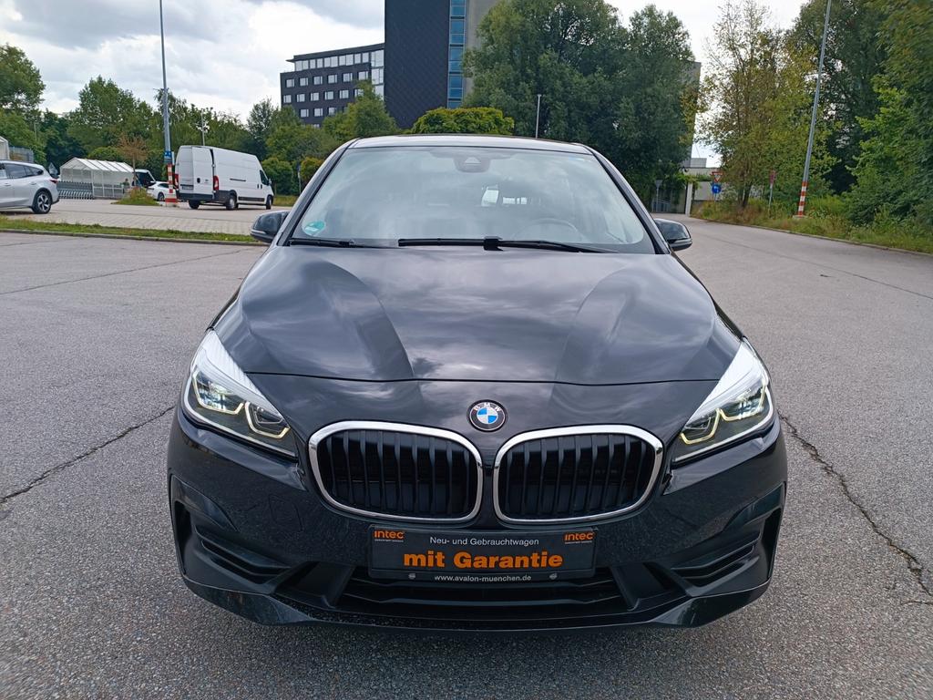 BMW 225