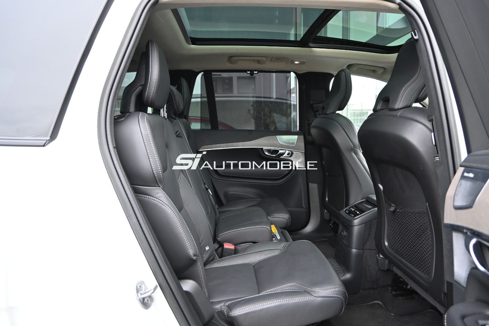 Fahrzeugabbildung Volvo XC90 T8 AWD T8 Recharge Ultimate Dark °104.670€°