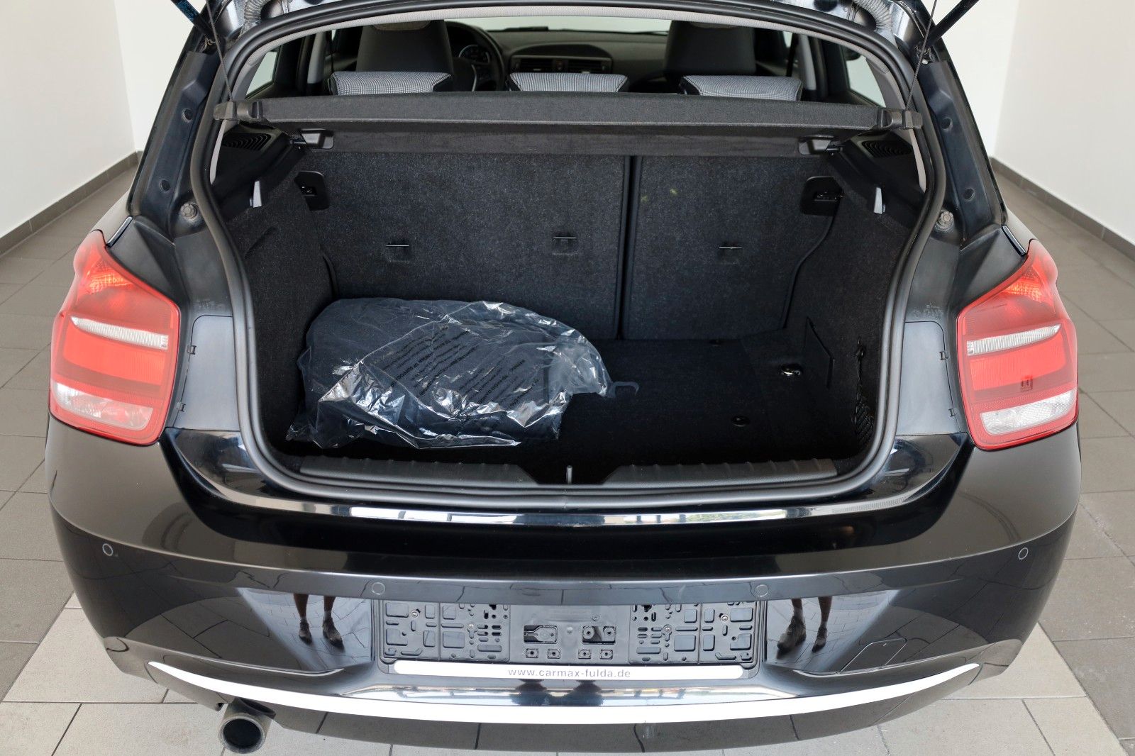 Fahrzeugabbildung BMW 116i Lim. 5-trg.  Urban Line SH,PDC,Allwetter