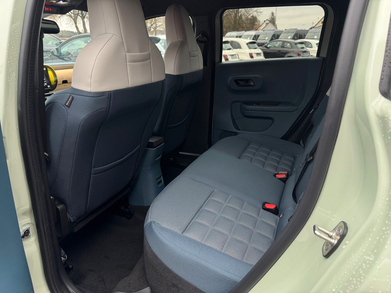 Fahrzeugabbildung Fiat 110 PS LA PRIMA 1.2 eDCT SITZHEIZUNG NAVI KAMERA