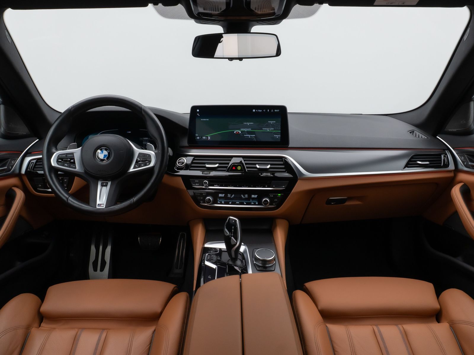 Fahrzeugabbildung BMW 540d xD  M Sport Laser Kamera HUD DAB H/K 19Zoll