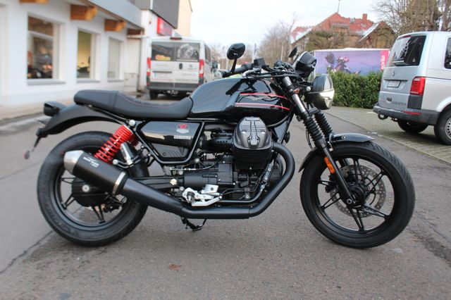 Moto Guzzi V7 Stone Special Edition mit ARROW als TZ