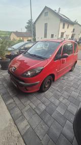 Peugeot 1007 Filou 90 Filou - Peugeot 1007 Filou mit Benzin-Antrieb