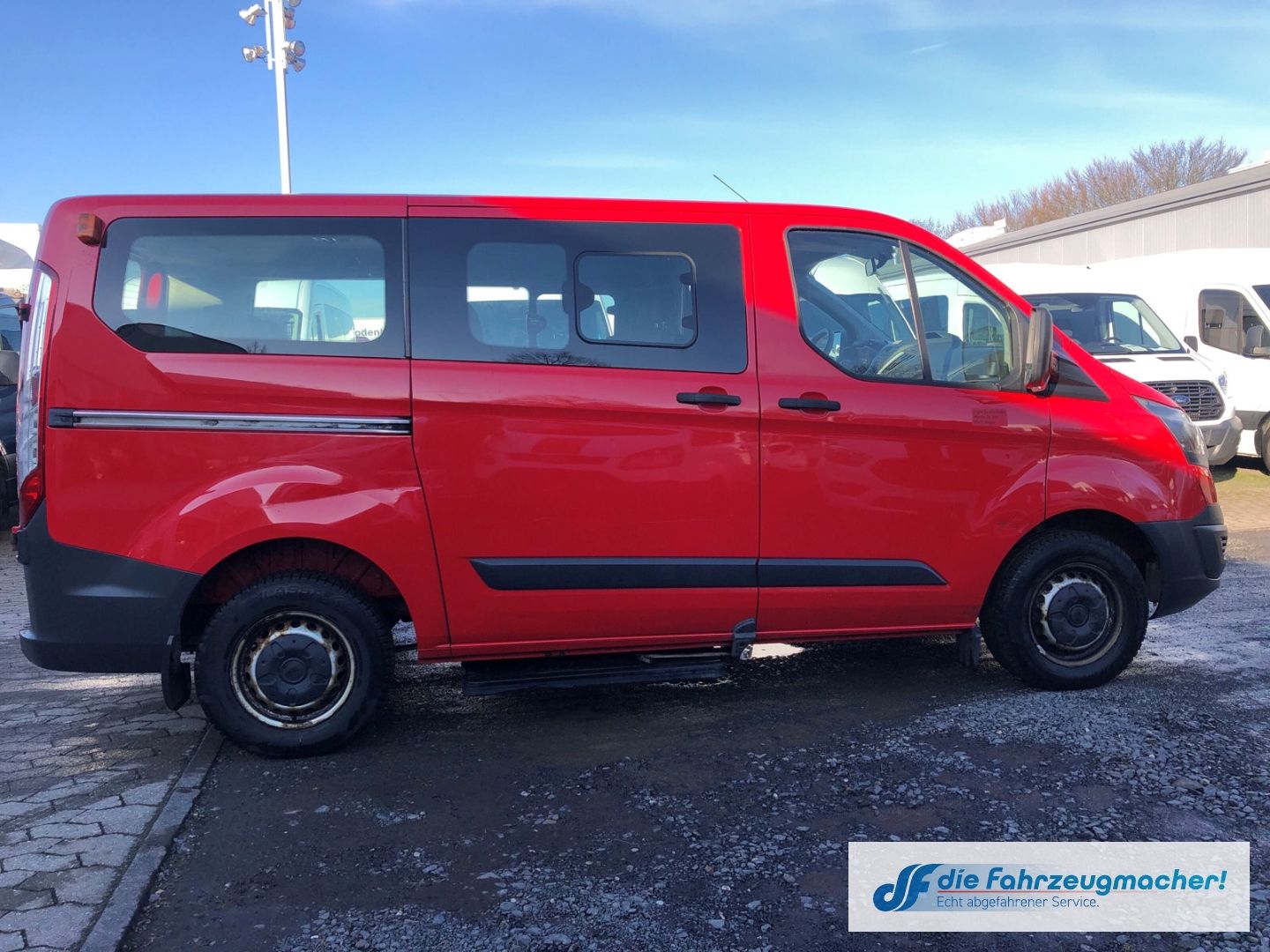 Fahrzeugabbildung Ford Transit Custom Kombi 300 L1 2.2 TDCi *8380 *EXPO