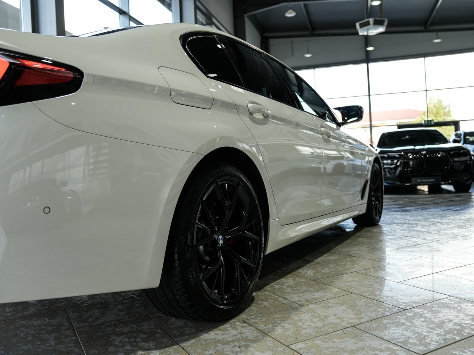 BMW 530e M Sport 19LM M-Sitze 360°K Harman Assist.