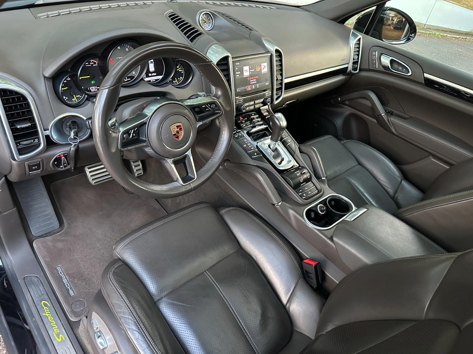 PORSCHE CAYENNE S E-HYBRID PLATINUM EDITION *PANO*LM-21" | 416 ch | 4X4 | BVA | 1-HD, TOP-AUSSTATTUNG!