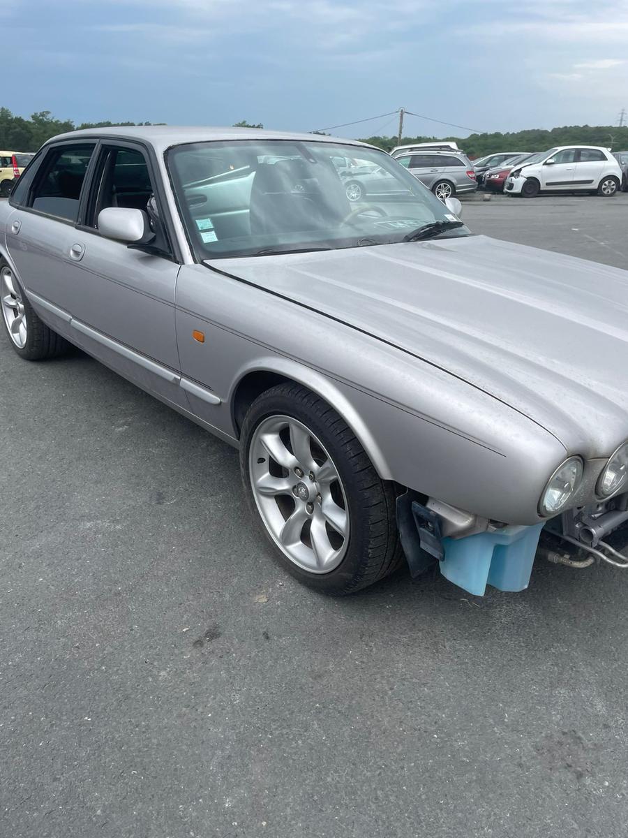 Jaguar XJR 4.0