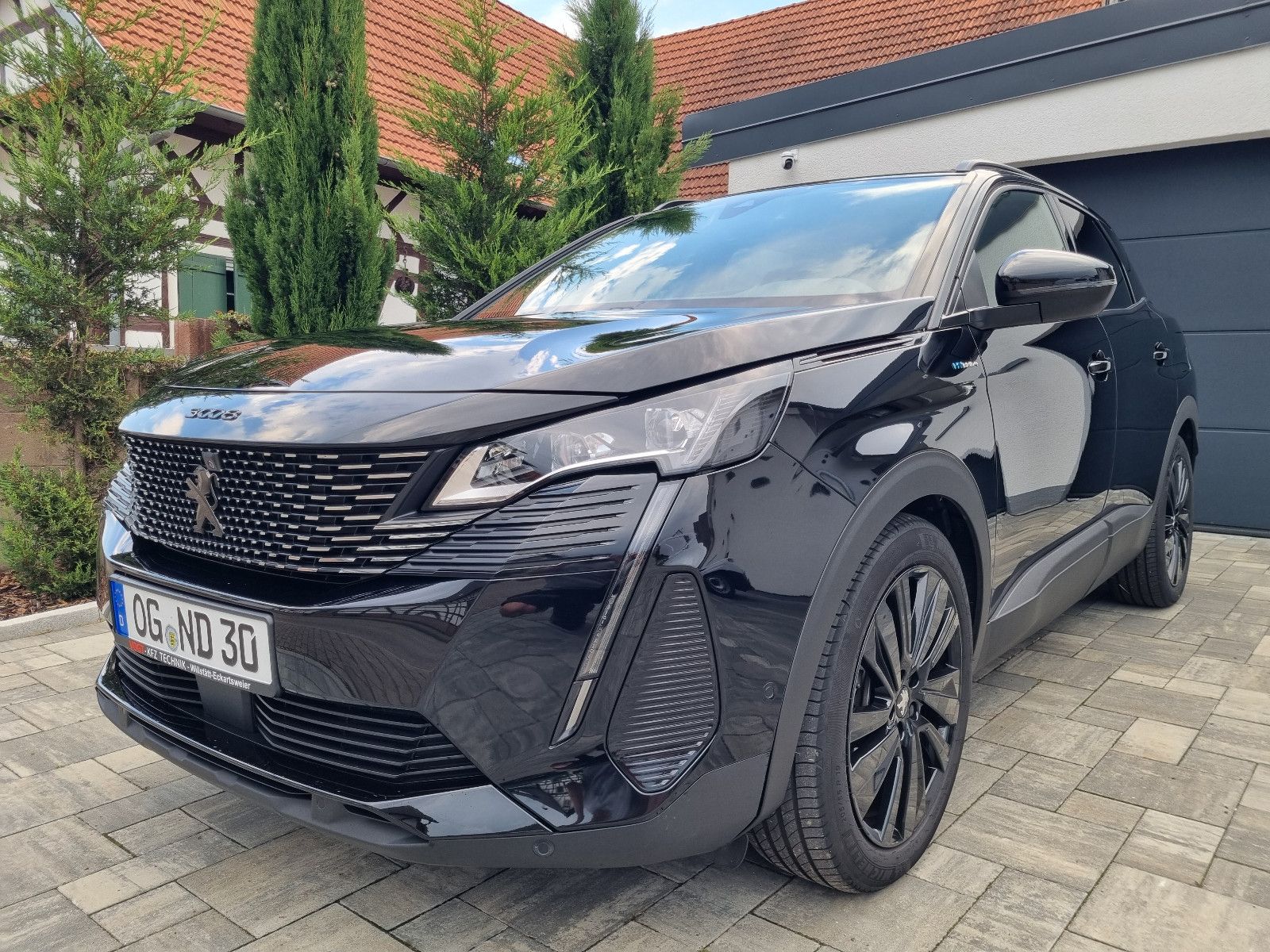 Peugeot 3008 Hybrid4 300 GT