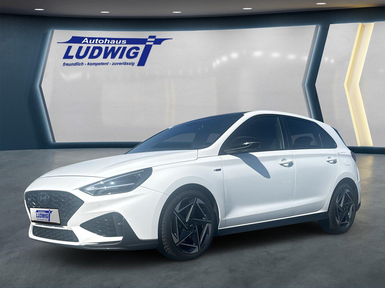 Hyundai i30 1.5 T-GDI N Line NAVI LED PANO MEMORY KAMERA