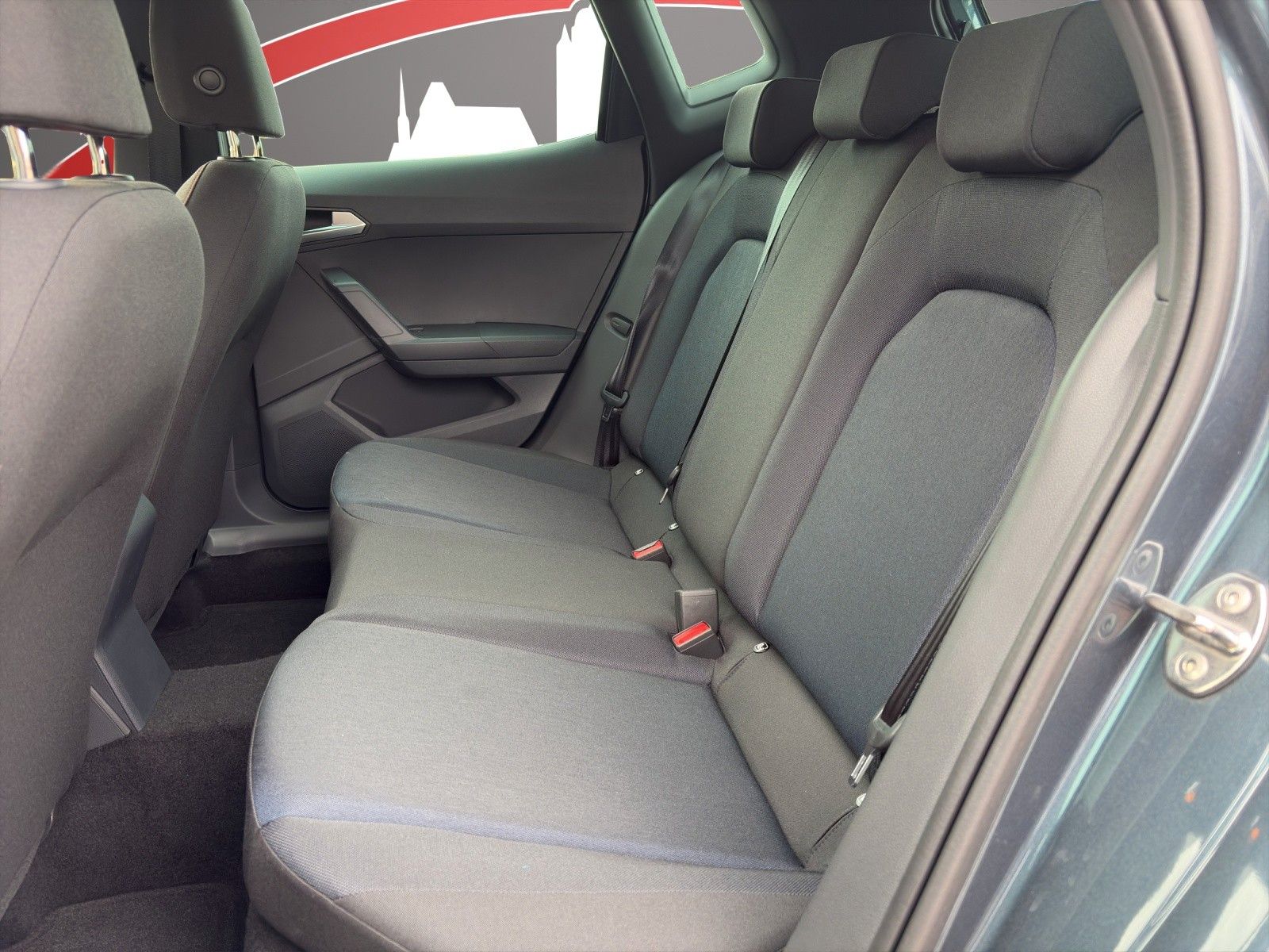 Fahrzeugabbildung SEAT Arona FR 1.0 TSI  DSG LED/ACC/NAVI/AHK