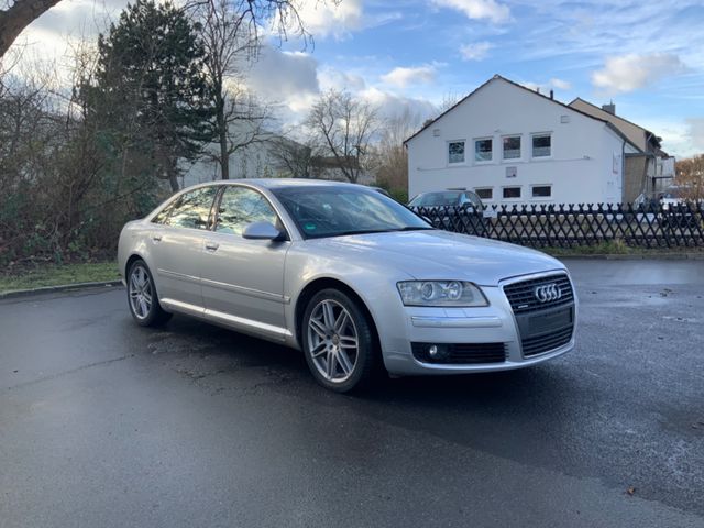 Audi A8 4.2 TDI quattro*XENON*VOLL LEDER*NAVI*