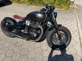 Triumph Bonneville bobber  - TRIUMPH BONNEVILLE BOBBER