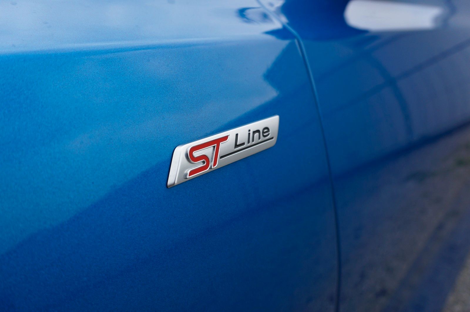 Fahrzeugabbildung Ford Focus Lim. ST-Line, Navi, LED, B&O Sound+WR
