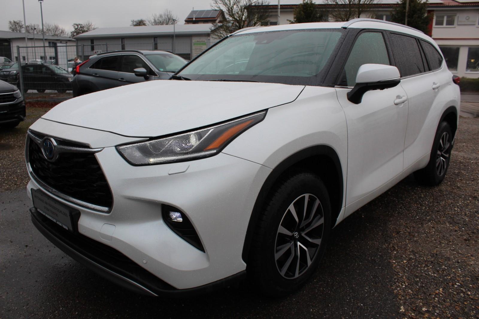 Toyota Highlander Hybrid Luxury*7-Sitzer*PANO*1.Hd.*ACC