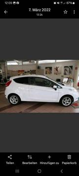 Ford Fiesta 1,4 Titanium. Service und TÜV neu.B... - Ford Fiesta aus 2011: 1.4