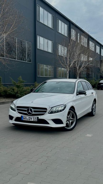 Image of Mercedes-Benz C 220