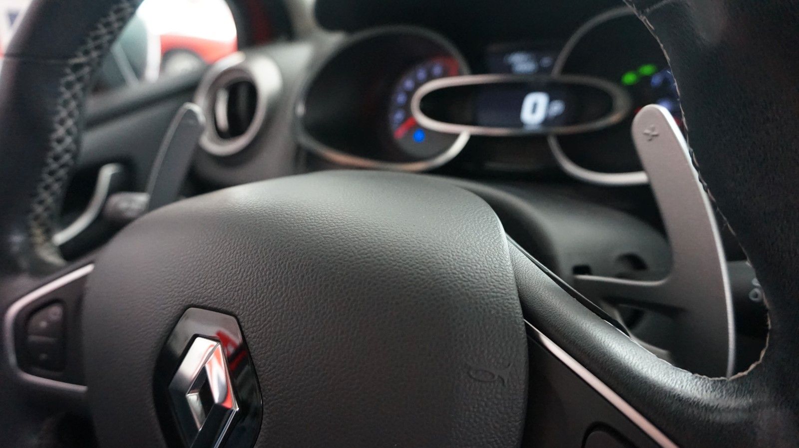 Fahrzeugabbildung Renault Clio IV Grandtour GT