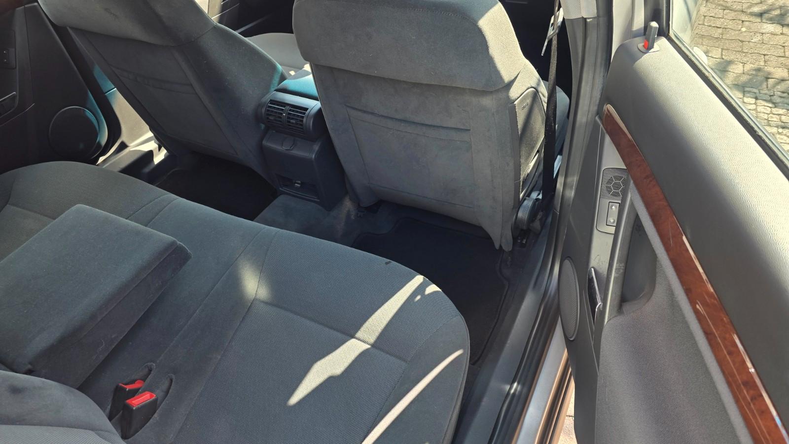 Opel Vectra 2004 — photo 8