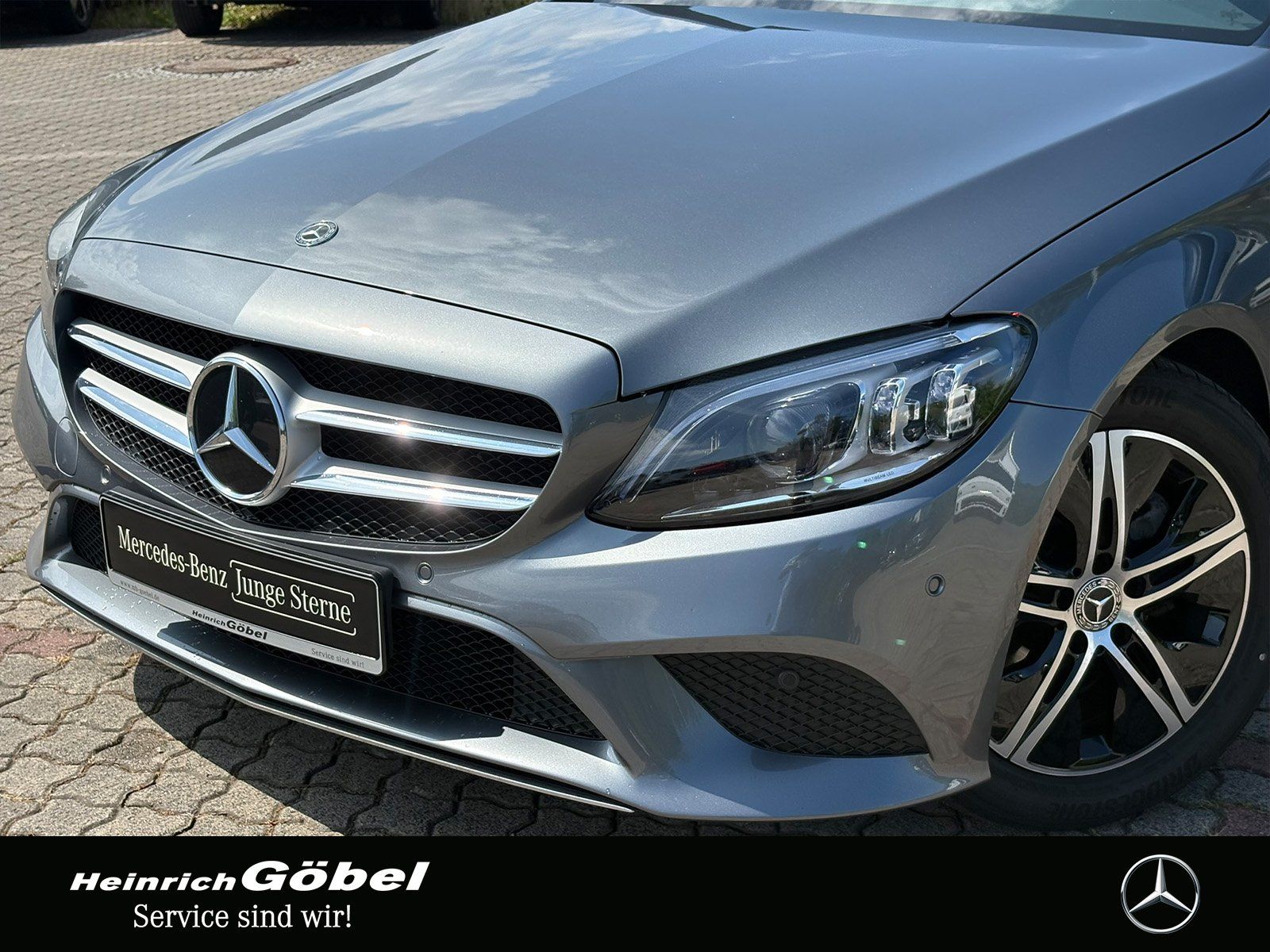 Fahrzeugabbildung Mercedes-Benz C 220 d T AVANTGARDE*LEDER*MULTIBEAM*CARPLAY*